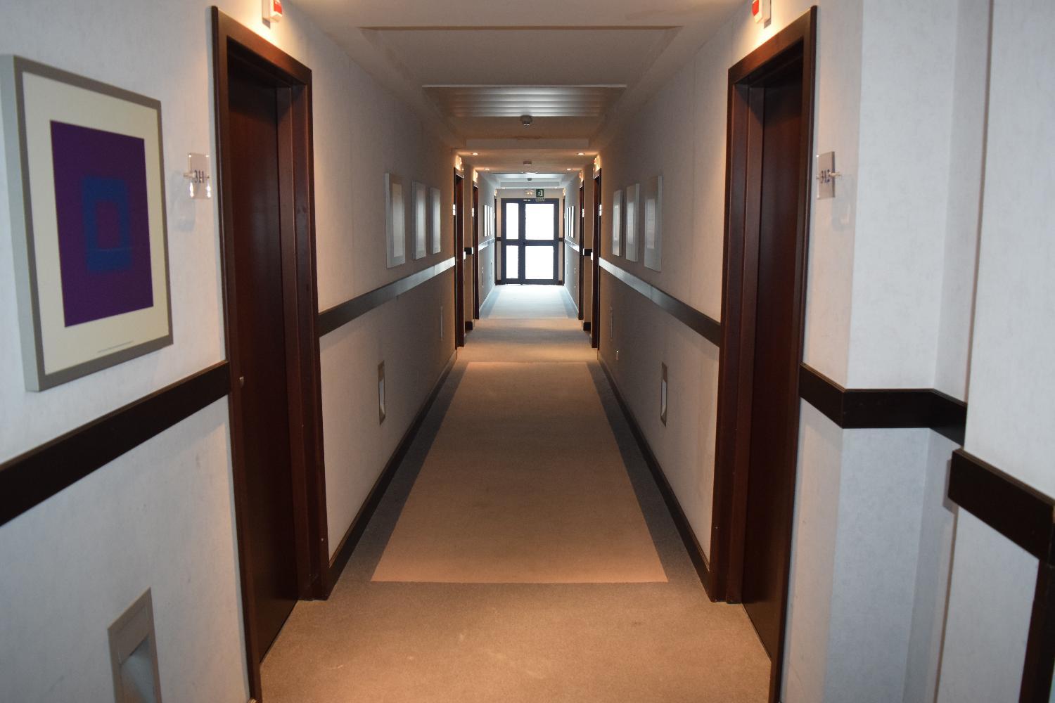 Hotel Puerta De Alcala Αλκαλά ντε Ενάρες Εξωτερικό φωτογραφία