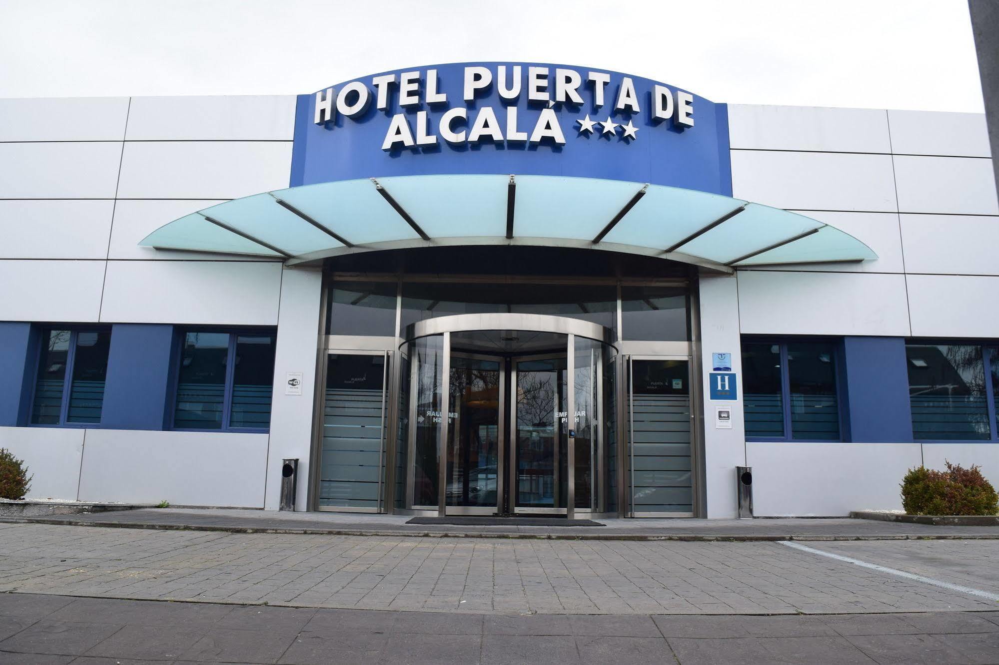 Hotel Puerta De Alcala Αλκαλά ντε Ενάρες Εξωτερικό φωτογραφία